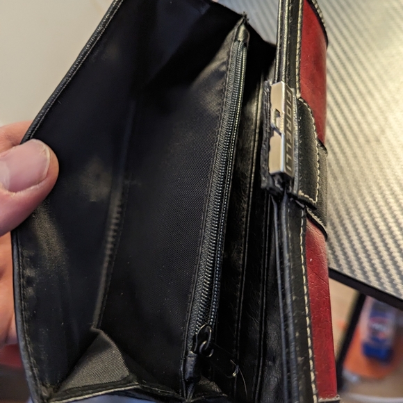 Fiorelli Black and Red Wallet - Picture 6 of 7